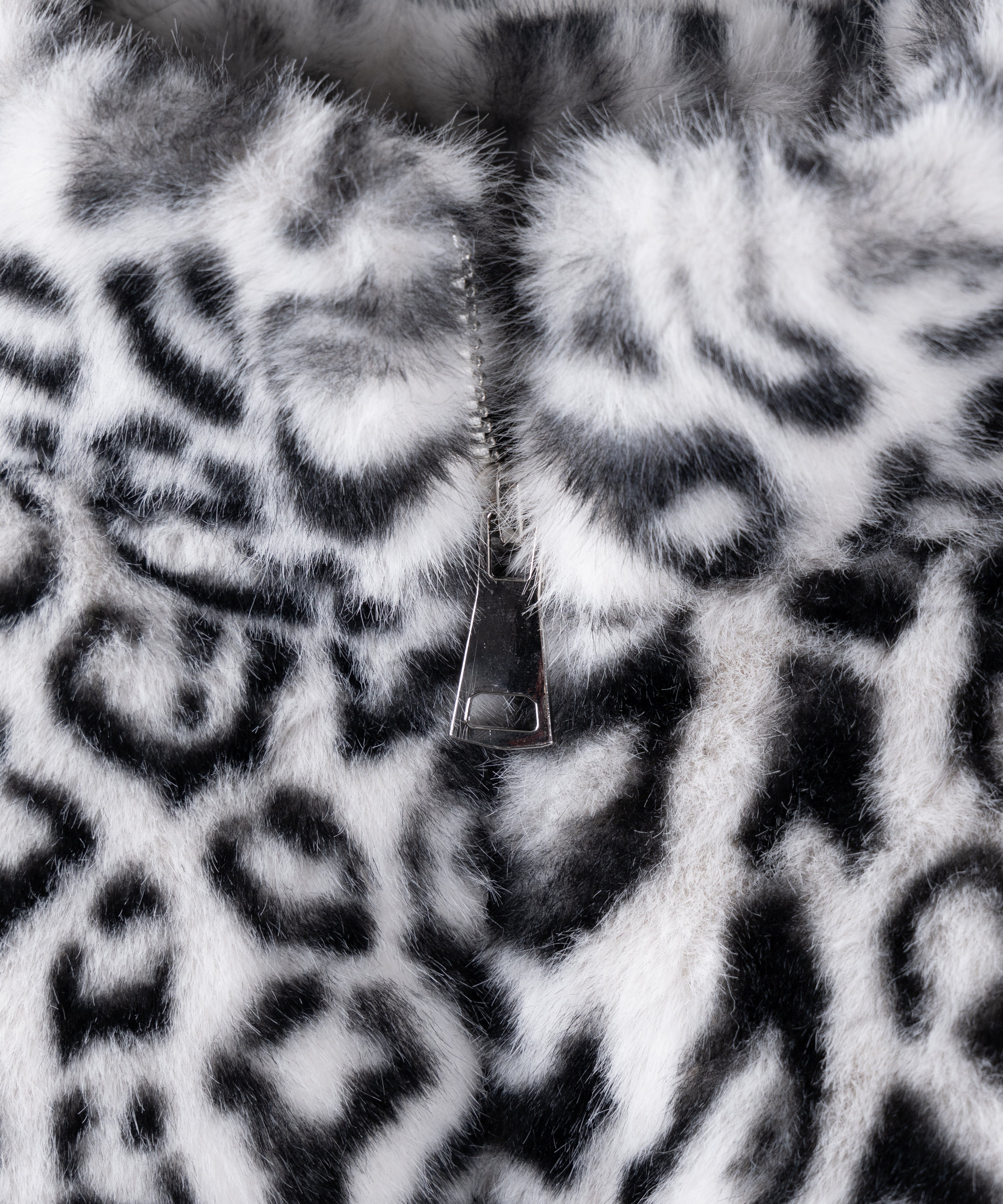 【 限定先行販売 】 leopard zipup  fake fur coat