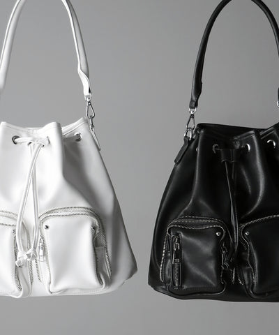 【 ２WAY 】ダブルジップアウトポケットフェイクレザー巾着ショルダーバッグ ／ ( 2WAY ) double zip out pocket fake leather drawstring shoulder bag