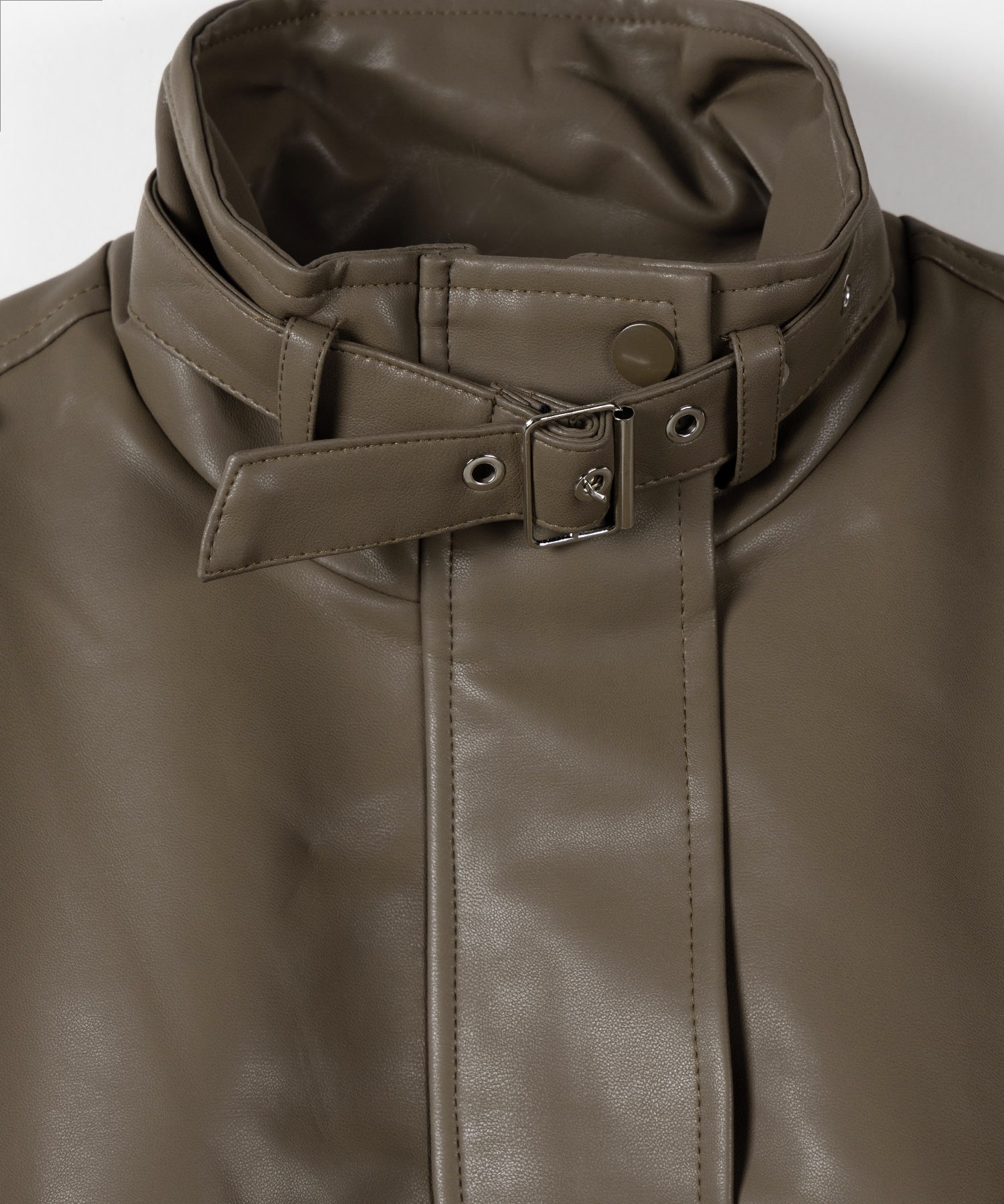 【 ２WAY 】スタンドカラーベルテッドフェイクレザーショートブルゾン ／ stand collar belted fake leather short blouson