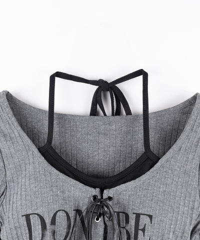 【 クロスネックにできる２WAY 】レースアップフェイクレイヤードロゴカットソートップス ／ laceup fake layered logo cutsew tops