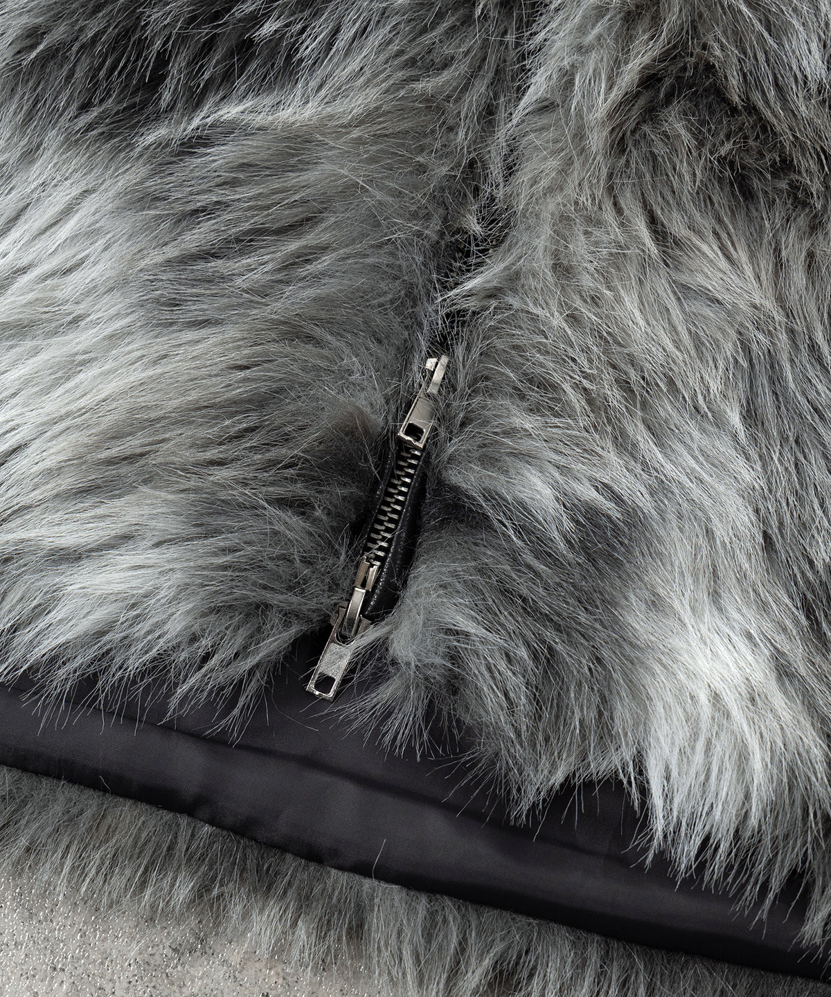 ダブルジップスタンドカラーニュアンスファージャケット ／ double zip stand collar nuance fur jacket