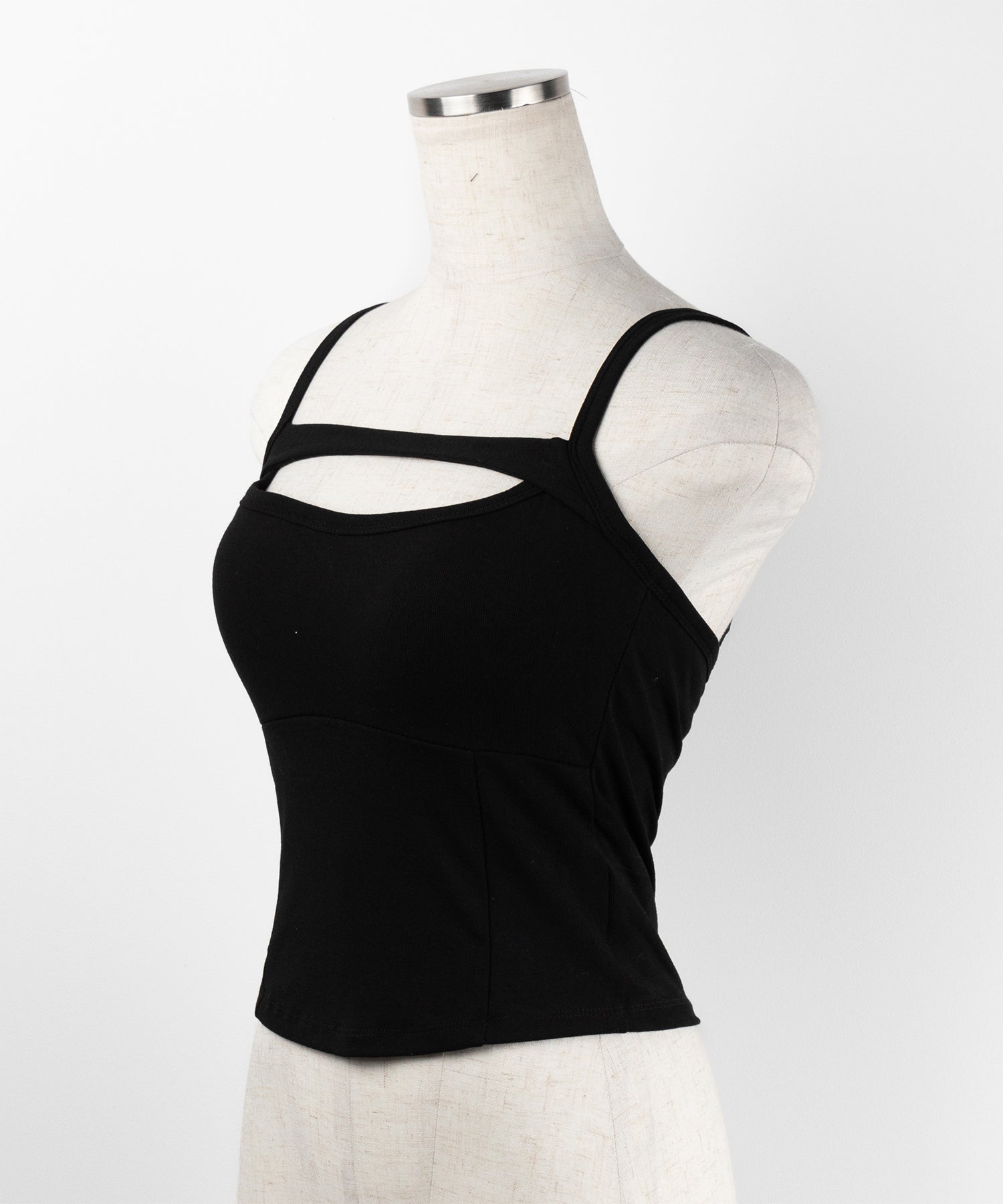 【 ３color ／ カップ付き 】胸開きカットアウトデザインスリムキャミソール ／ chest open cutout design slim camisole