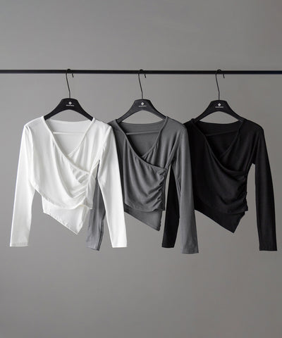 【 ３color 】ラインストラップギャザークロスレイヤードトップス ／ line strap gather cross layered Tops
