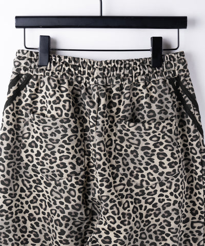 【 裾絞り可能２WAY 】レオパードヴィンテージサイドラインタックワイドスウェットパンツ ／ leopard vintage side line tuck wide sweatpants