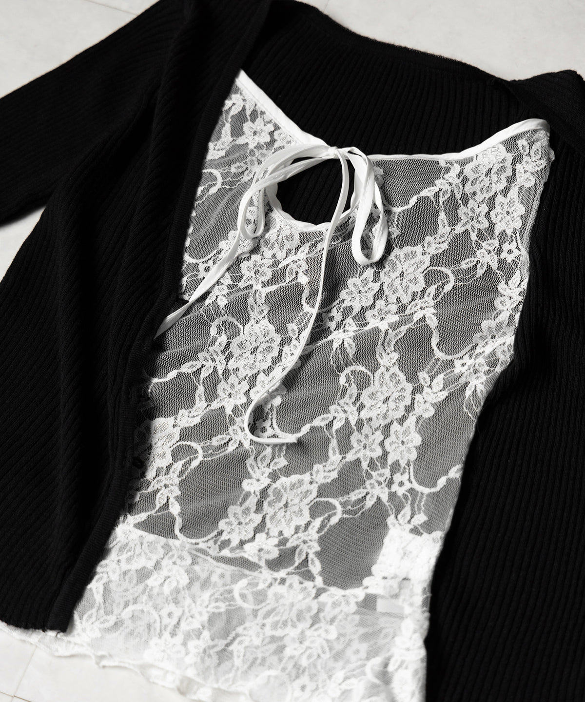 フロントリボンレースレイヤードリブニットカーディガン ／ front ribbon lace layered lib knit cardigan