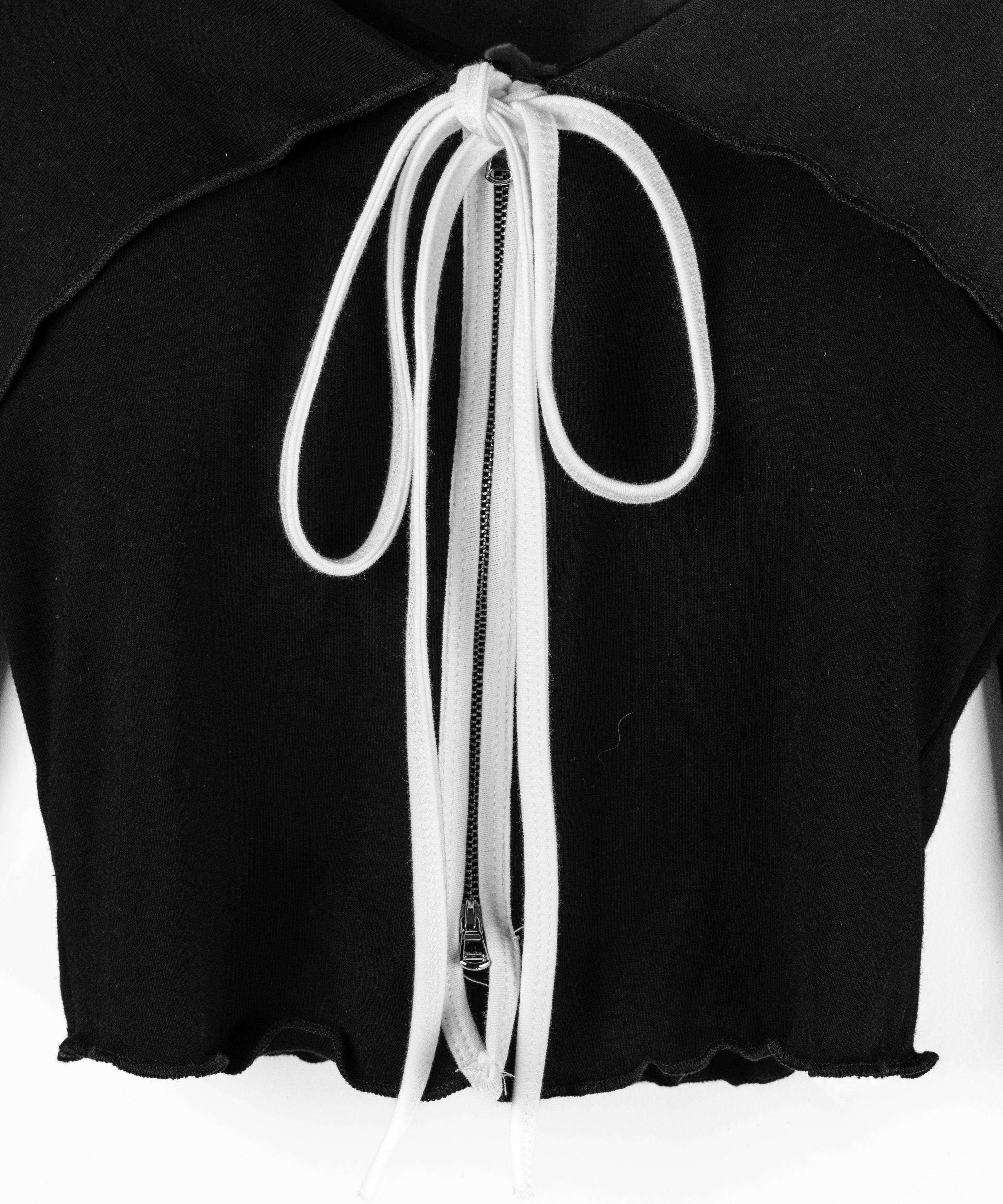 バイカラーリボンオフショルショートトップス ／ bicolor ribbon off shoulder short tops