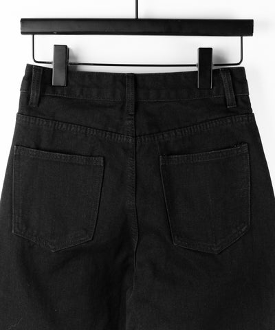 レタリングロゴ刺繍ハイウエストワイドブラックデニム ／ lettering logo embroidery high waist wide black denim