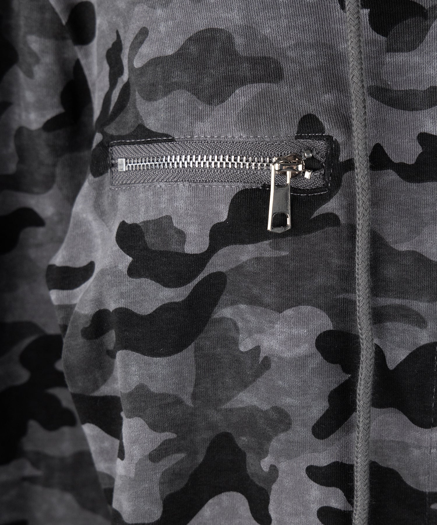 ヴィンテージカモフラダブルジップカットパーカー ／ vintage camouflage double zip cut hoodie