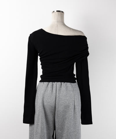 【 ２color ／ 裏起毛 】ワンショルダードレープギャザースリムトップス ／ One-shoulder draped gather slim tops
