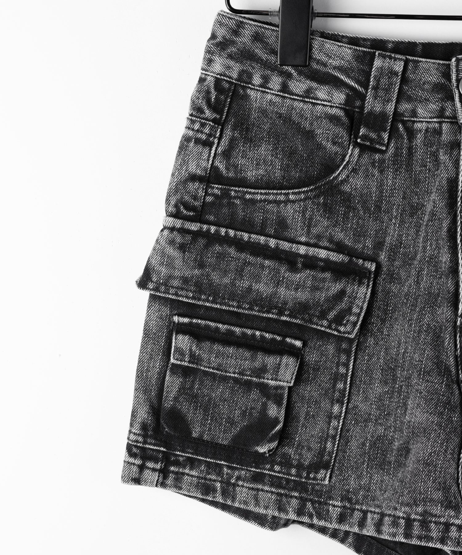 【 デニムセットアップ着用可能 】ヴィンテージケミカルブリーチカーゴデニムミニスカパン ／ vintage chemical bleach cargo denim mini skirt pants