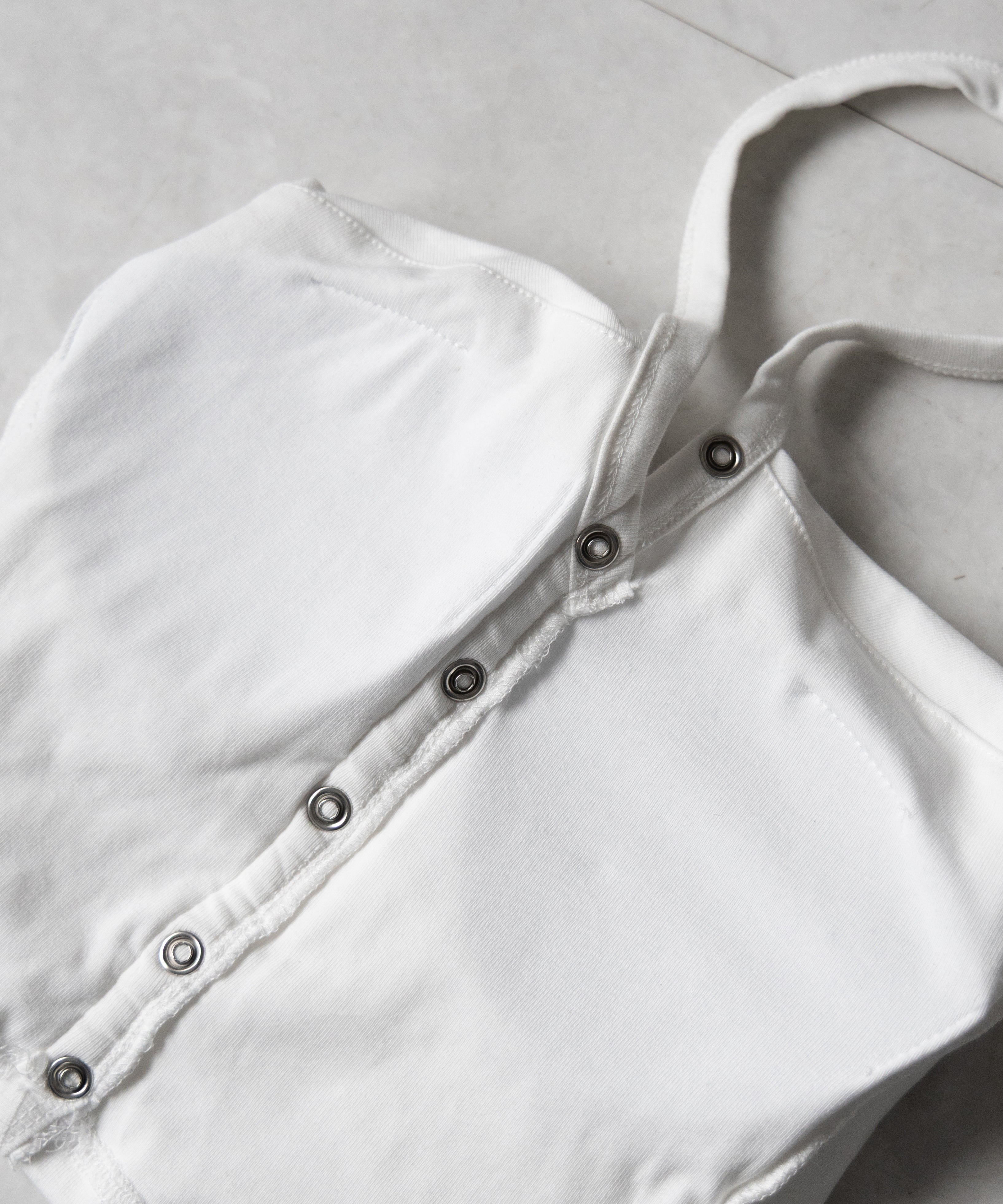 ホルターネックスナップボタンギャザーベアトップ ／ halter neck snap button gathered bare top
