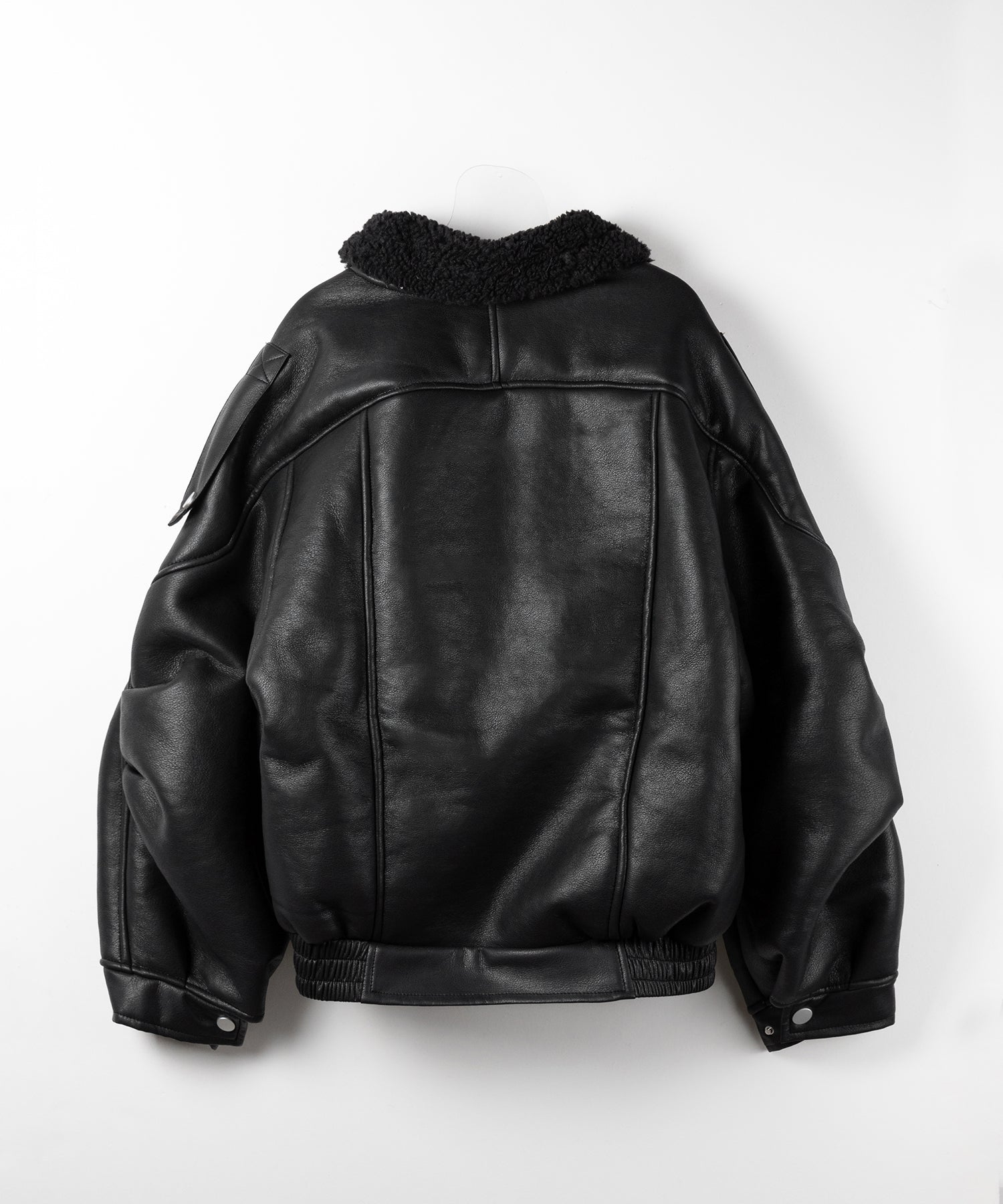 【 ２color 】フェイクレザーベルテッドボアムートンジャケット ／ fake leather belted boa mouton jacket