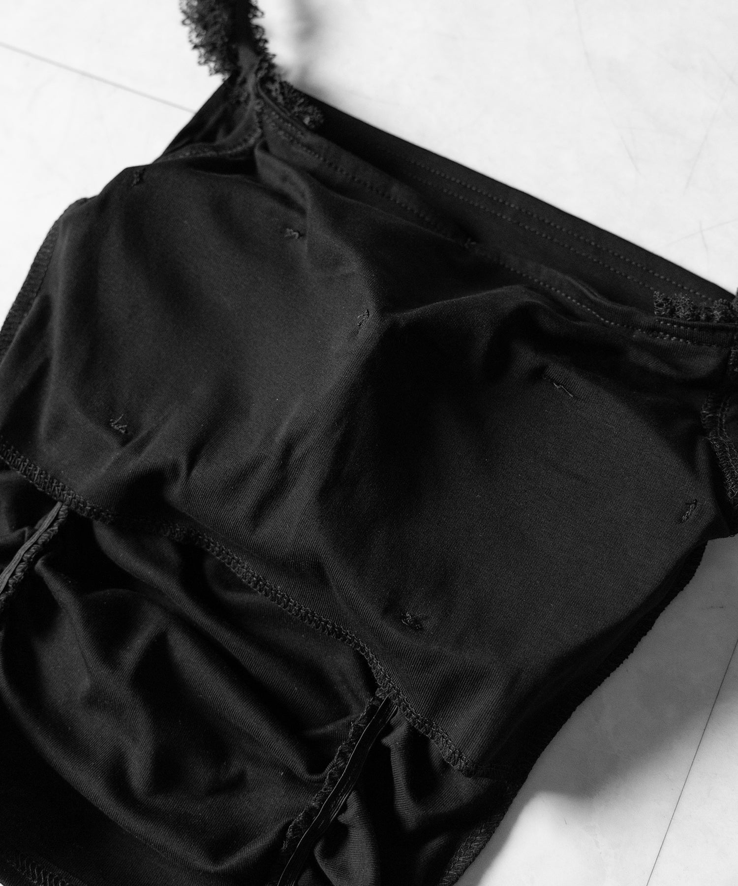 シャーリングギャザーフロントリボンキャミソール ／ shirring gather front ribbon camisole