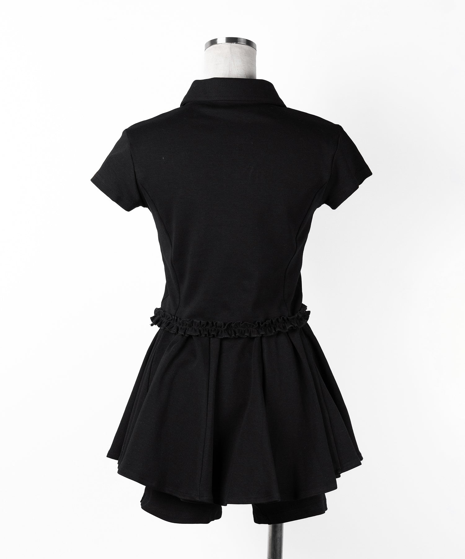【 セットアップ 】ロゴプレート半袖トップス＋フレアミニスカパン SET ／( SETUP ) logo plate short sleeve tops + flared mini skirt pants
