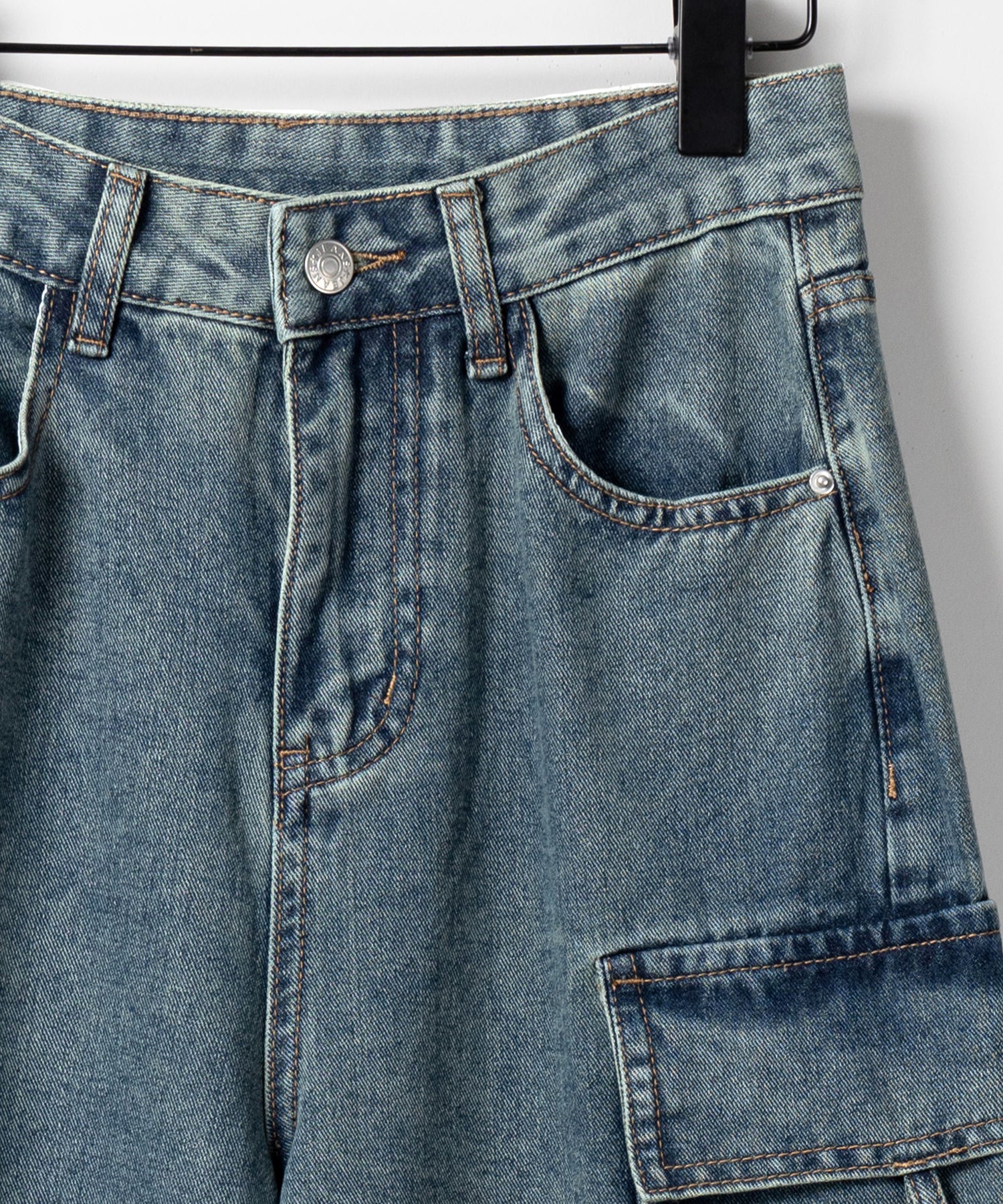 ４ポケットストラップヴィンテージルーズカーゴデニム ／ 4 pocket strap vintage loose cargo denim