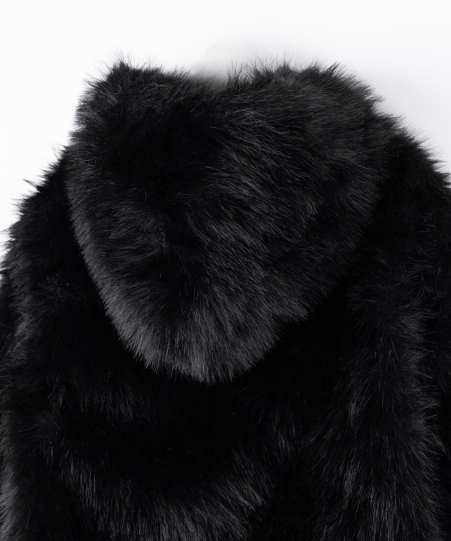 フェイクファーフーディミドルコート ／ fake fur hoodie middle coat