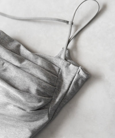 【 カップ付き／２WAY 】ラインストラップタックショートキャミソール ／ line strap tuck short camisole