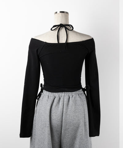 【 ２WAY 】クロスストラップリボンカットアウトオフショルトップス ／ cross strap ribbon cutout offshoulder tops