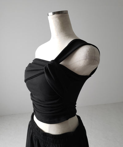 【 カップ付き 】ワンショルアシンメトリーショートキャミソール ／ one shoulder asymmetry short camisole