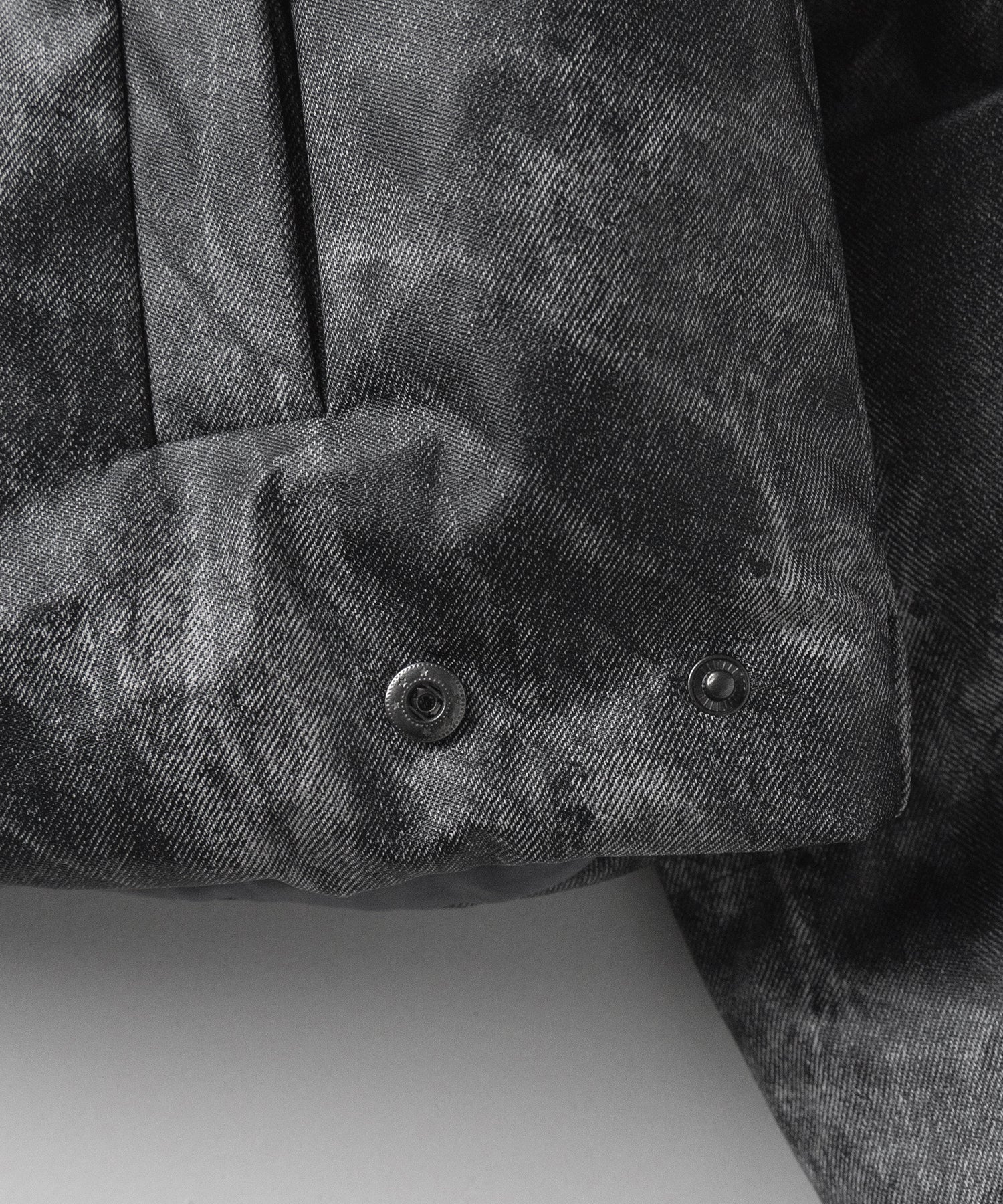 【 セットアップ着用可能 】ヴィンテージライクフェイクレザーショートダウンジャケット ／ vintage like fake leather short down jacket