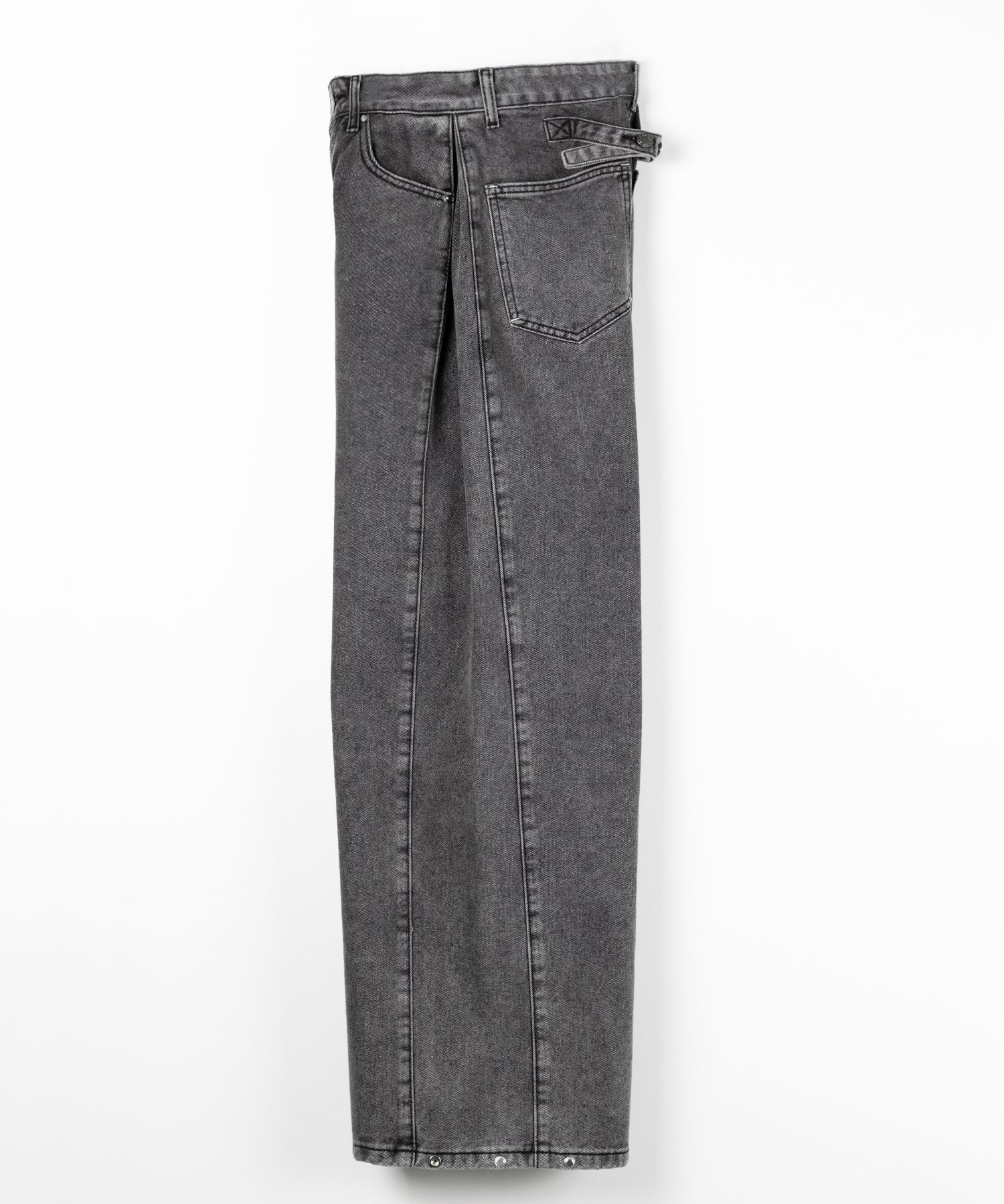 ヴィンテージライクウォッシュカーブワイドデニム ／ vintage like wash curve wide denim