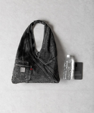 【 ２color 】リメイクウォッシュトライアングルデニムショルダーバッグ ／ remade wash triangle denim shoulder bag