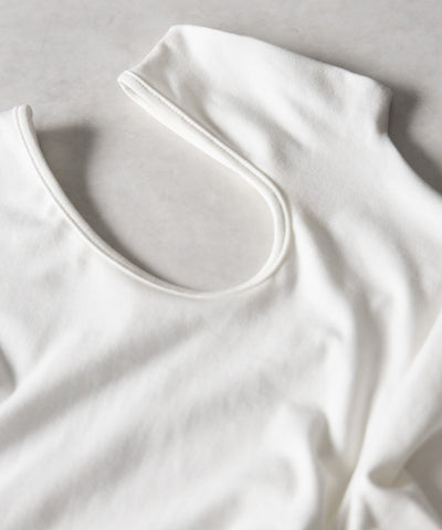 【 ２color 】カットアウトアシメチョーカーカットソートップス ／cutout asymmetry choker cutsew tops