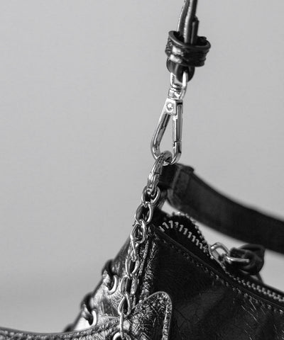 【 ショルダーストラップ付 】ピアッシングレースアップショルダーバッグ ／ piercing lace-up vintage shoulder bag