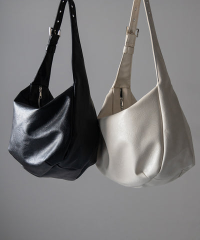【 ２WAY ／ A4収納可 】ハトメデザインベルテッドワンハンドルショルダーバッグ ／ Eyelet design belted onehandle shoulder bag