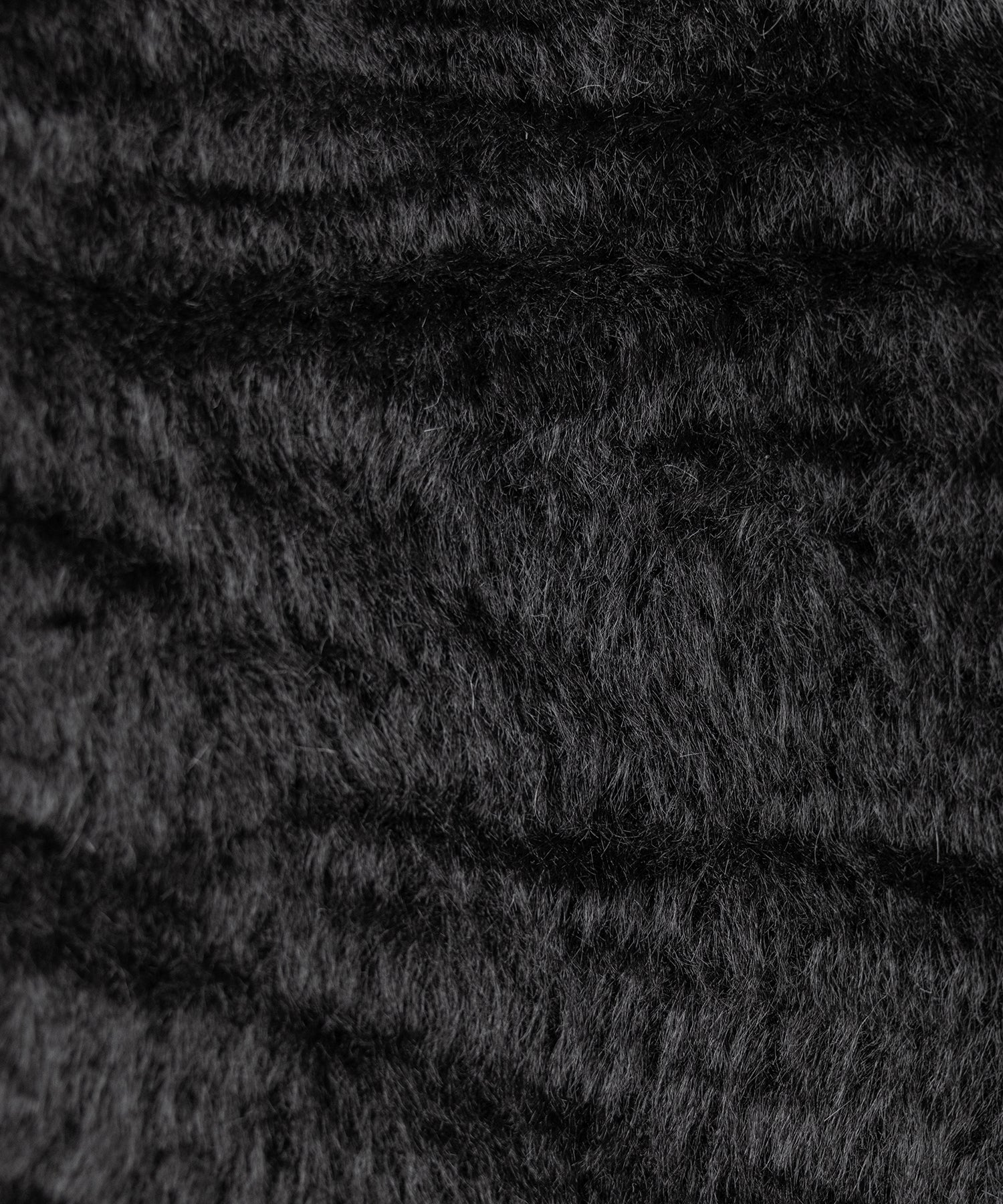 フロントジップショートシャギートップス／ front zip short shaggy tops