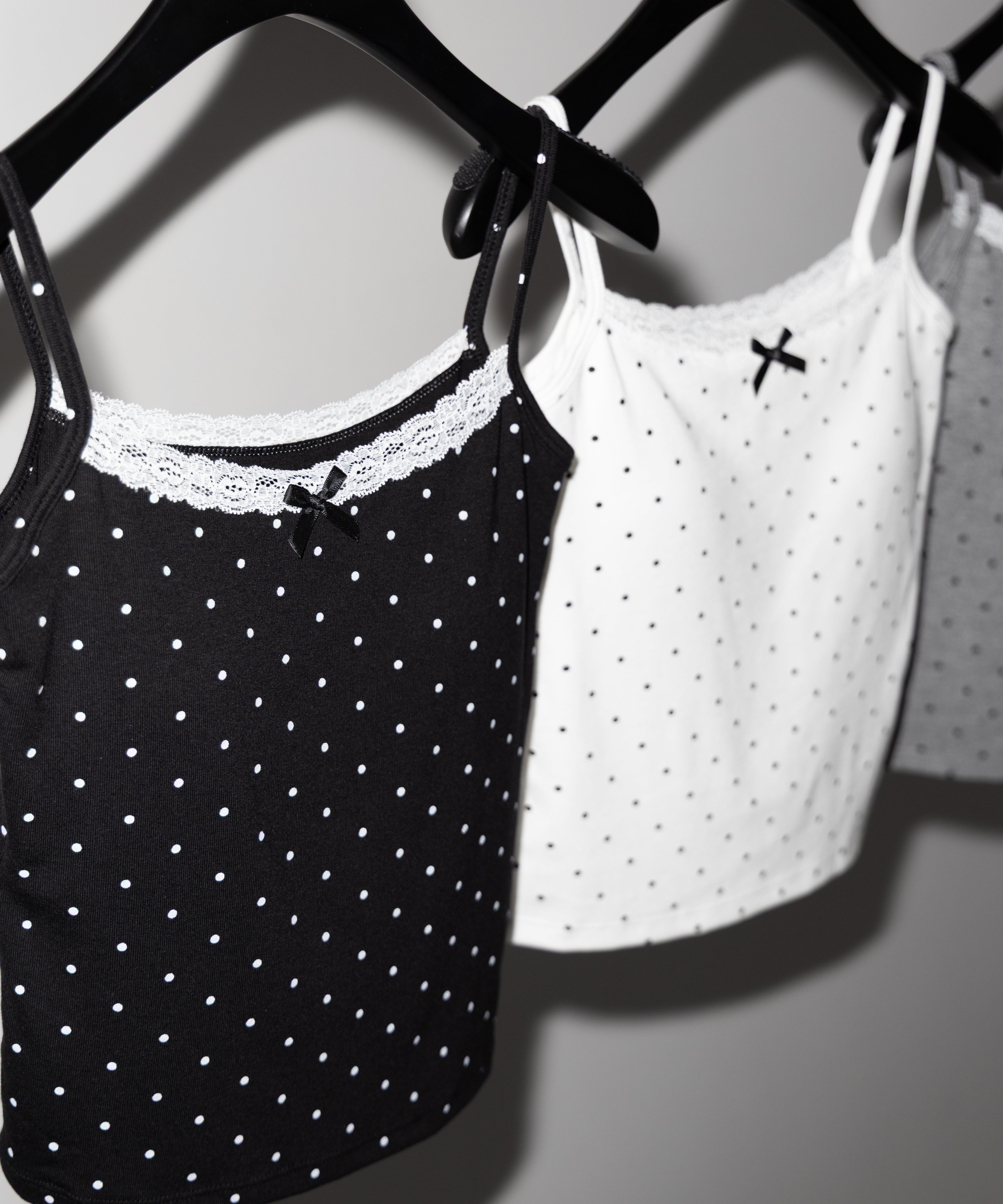 ミニリボンドットレースキャミソール ／ mini ribbon dot lace camisole