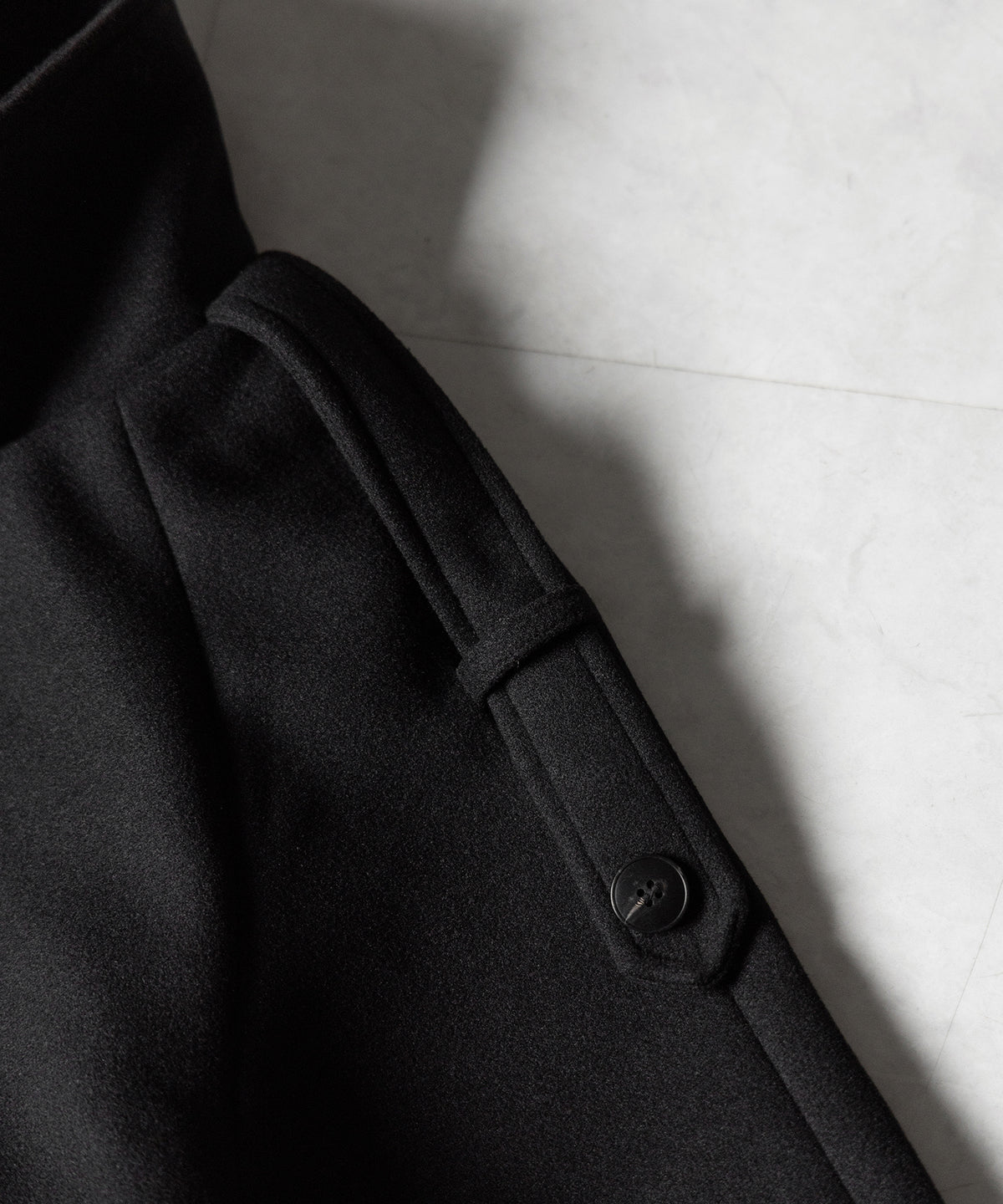 【 ウエストベルト付き 】スタンドネック ダブルブレスト ウールライクメルトンピーコート ／ Stand neck double-breasted wool-like melton pea coat