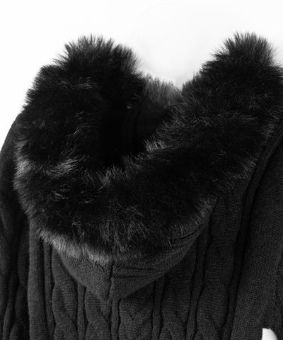 ファーフーディダブルジップショートニットパーカー ／ Fur hooded double zip short knit hoodie