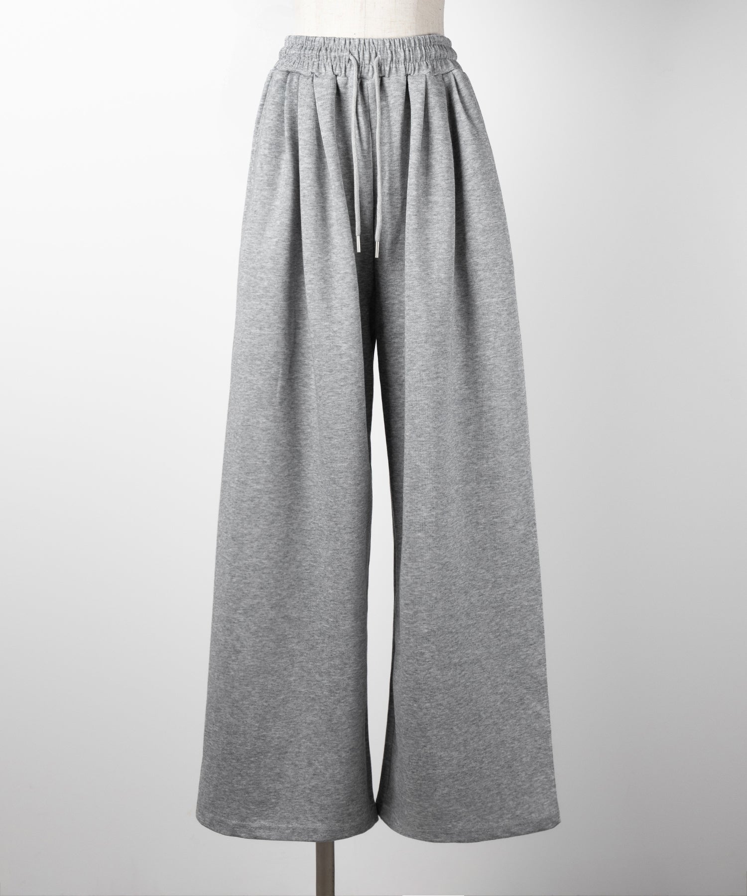【 セットアップ 】ワンショルダーショートスウェットトップス ＋ タックワイドパンツ SET ／ off shoulder short sweat tops & tack wide pants SET