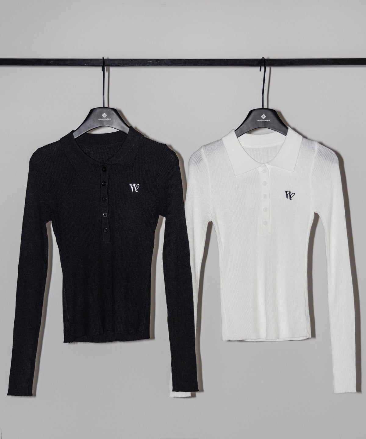 ワンポイント刺繍ポロカラースリムシアーリブニット ／ One-point embroidery polo collar slim sheer rib knit