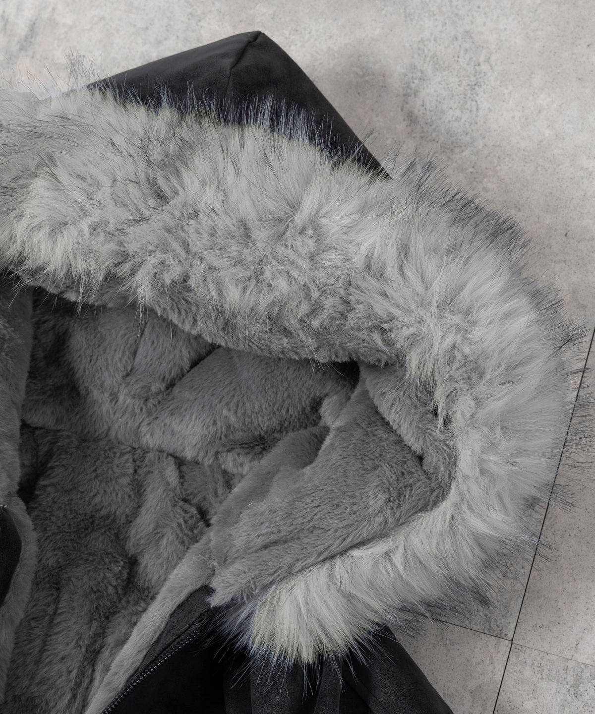 ファーフードヴィンテージフェイクレザーオーバーブルゾン ／ fur hooded vintage fake leather over blouson