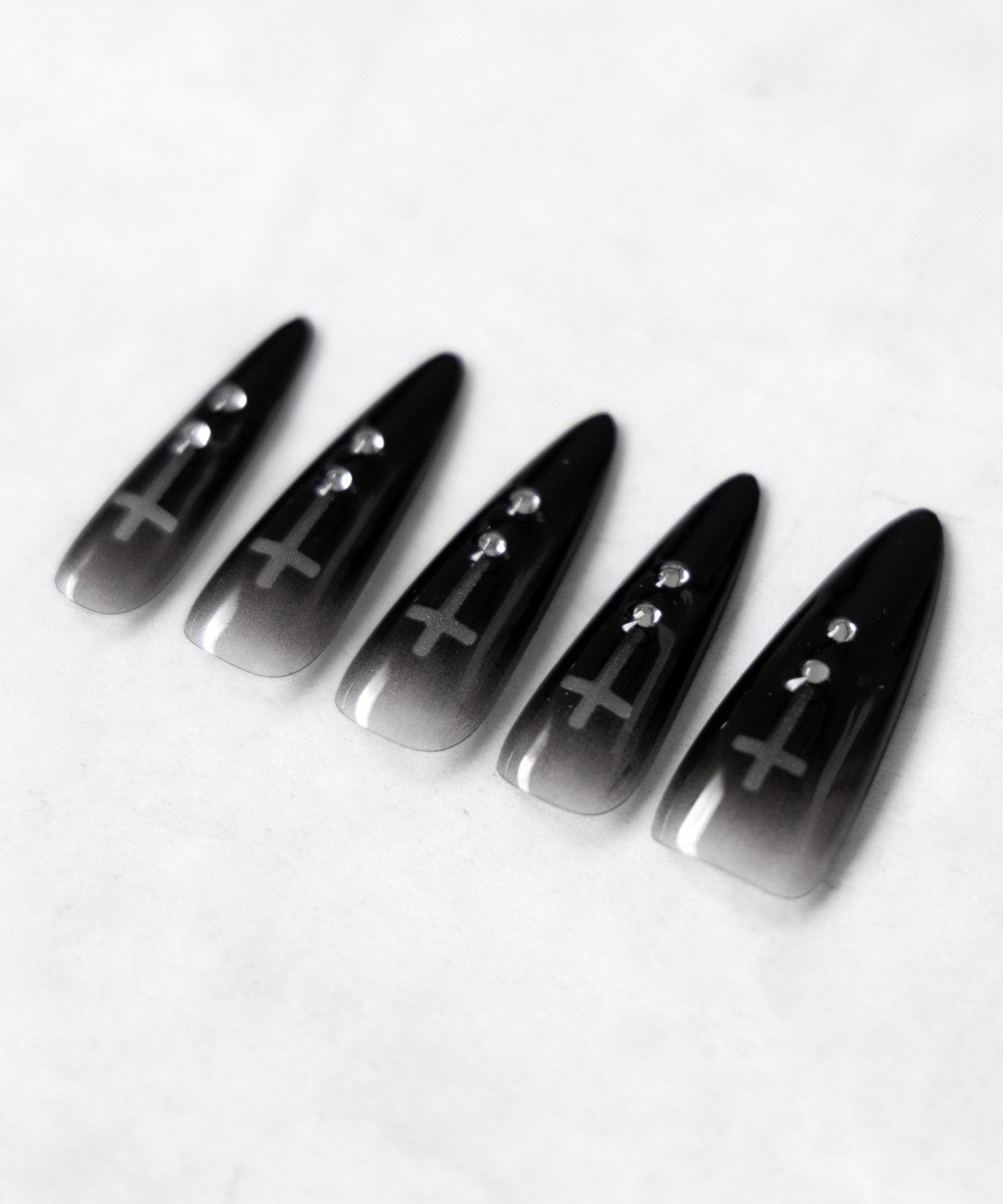 【 限定先行販売 】gradation sheer cross point long nail tips