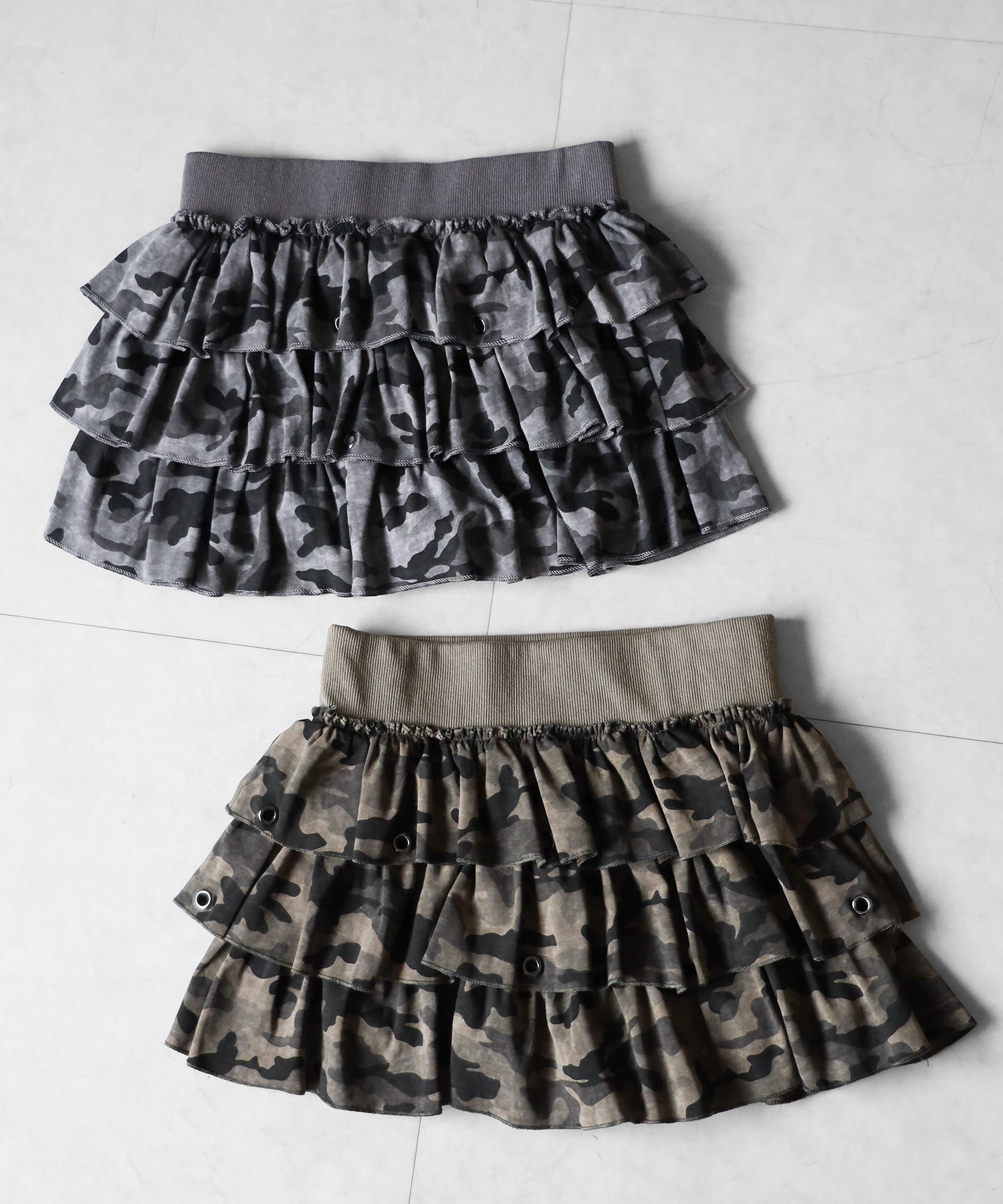 【 インパン裏地付 】ヴィンテージカモフラ迷彩フリルミニスカート ／ vintage camouflage frill mini skirt