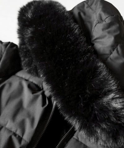 フェイクファーフード中綿ショートジャケット ／ fake fur hoodie fake down short jacket