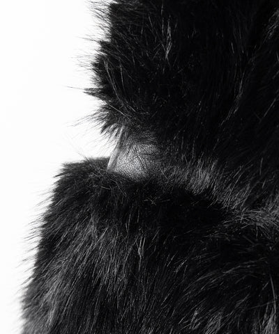 フェイクファーフーディショートコート ／ fake fur hoodie short coat