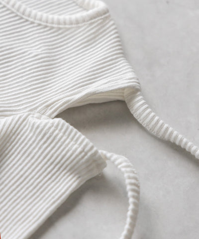 【 ３color 】カットアウトショルダーリボンリブトップス ／ Cut-out shoulder ribbon rib tops