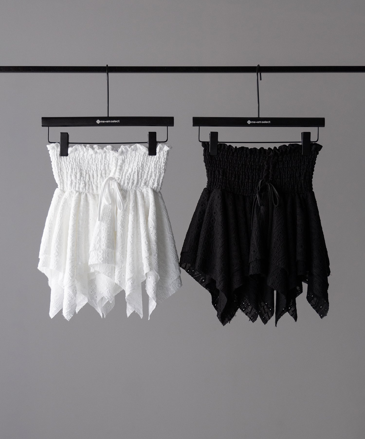 【 トップスとしても使える２WAY 】シャーリングリボンフリルビスチェミニスカート ／ shirring ribbon frill bustier mini skirt