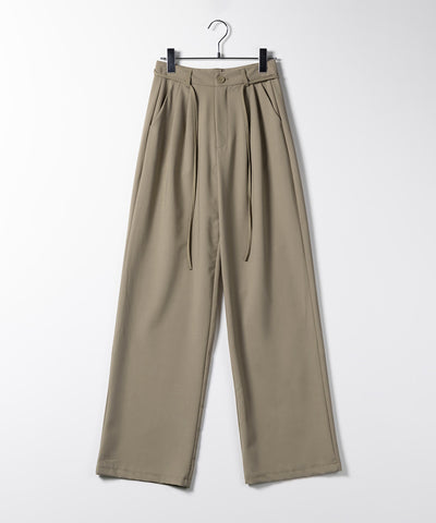 【 セットアップ 】タックデザインベアトップビスチェ ＆ ツータックルーズスラックス SET