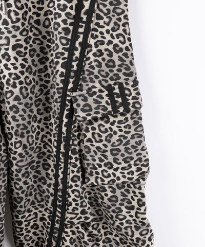 【 裾絞り可能２WAY 】レオパードヴィンテージサイドラインタックワイドスウェットパンツ ／ leopard vintage side line tuck wide sweatpants