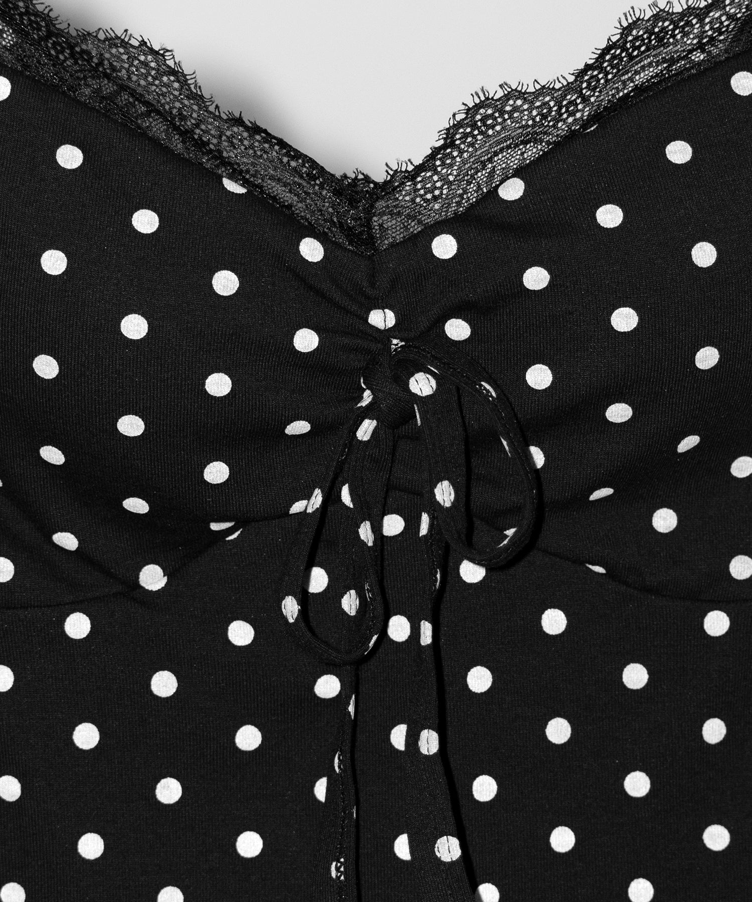 ドットレースフロントリボンキャミソール ／ Dot lace front ribbon camisole