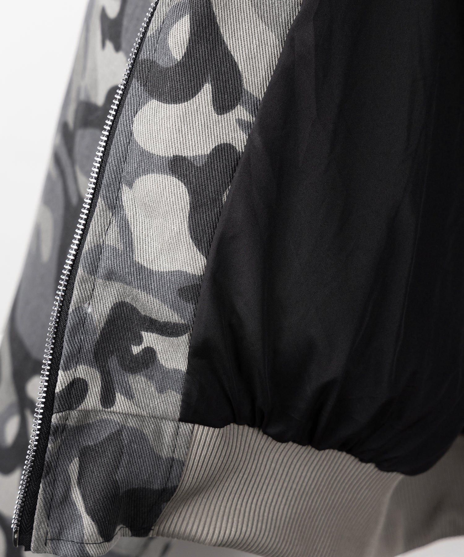 カモフラフェイクファーフーディ中綿ジャケット ／ camouflage fake fur hoodie down jacket