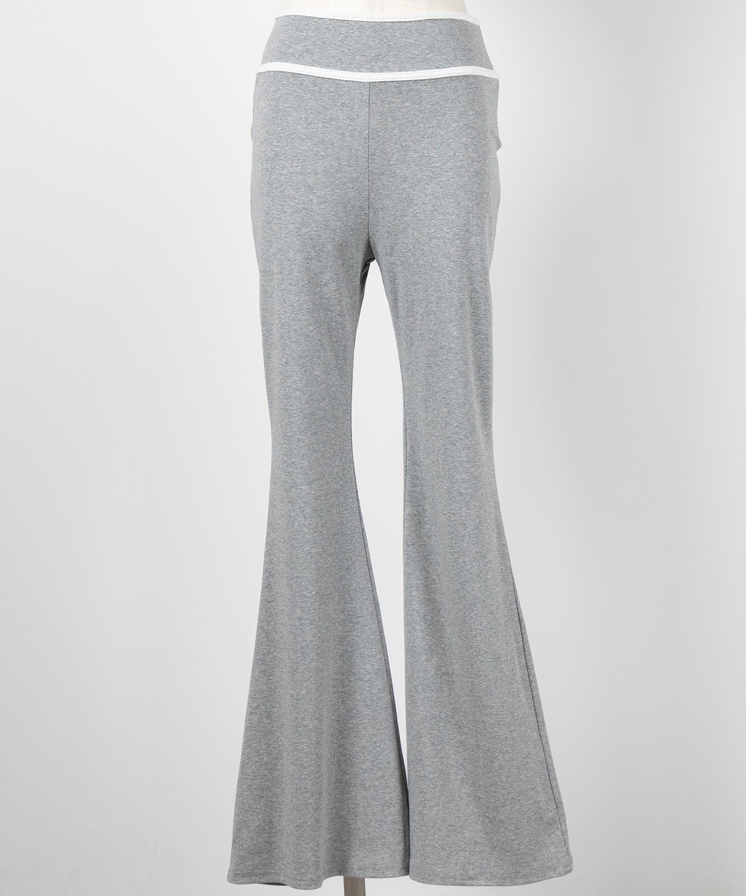 【 セットアップ】フロントボタンパイピングビスチェ＋ フレアパンツ ＳＥＴ ／ 【 SETUP 】front button piping buister ＋ flare pants SET