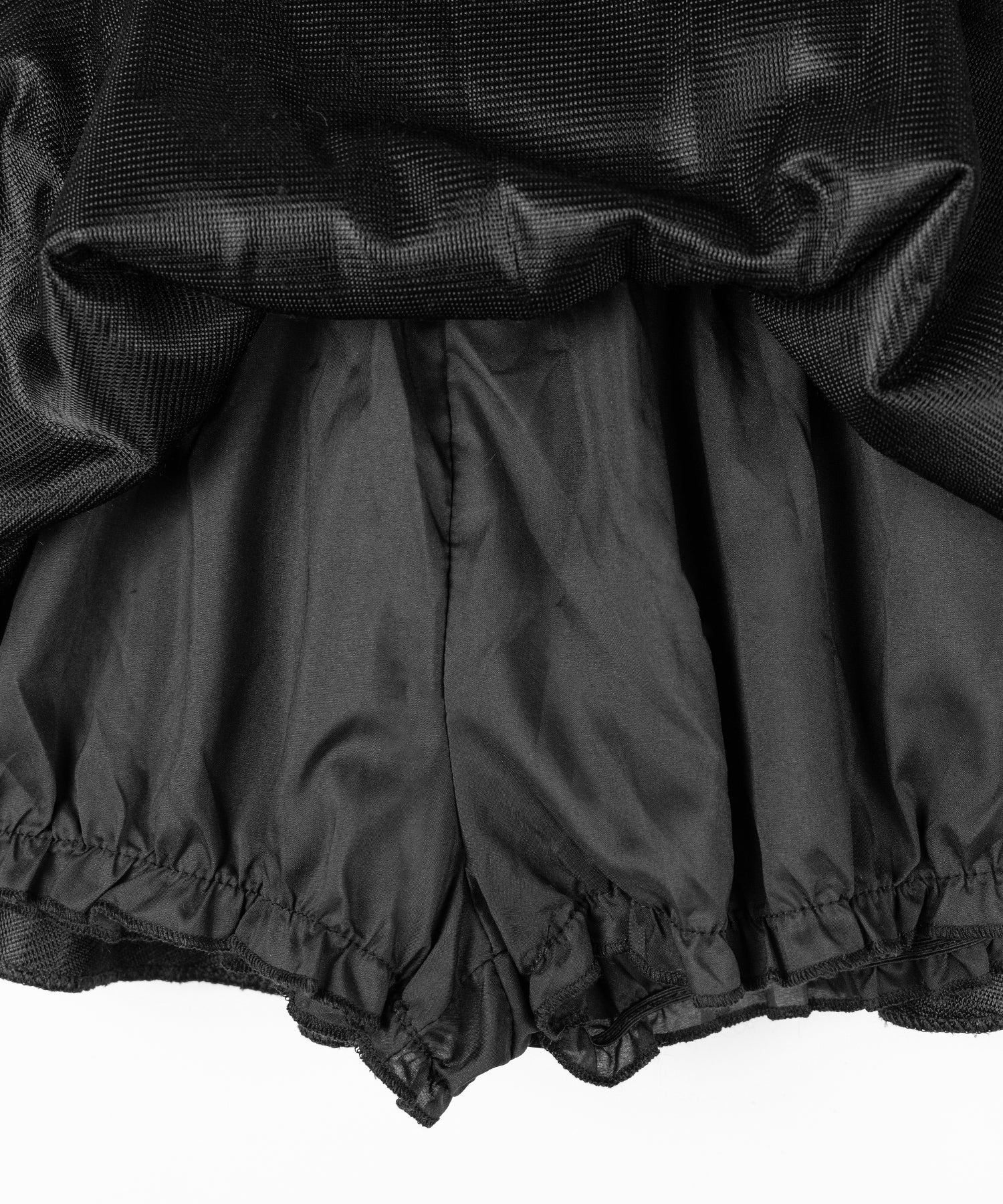 【 インパン裏地付き 】ポンポン付ファーフレアミニスカート ／ ponpon fur flare mini skirt