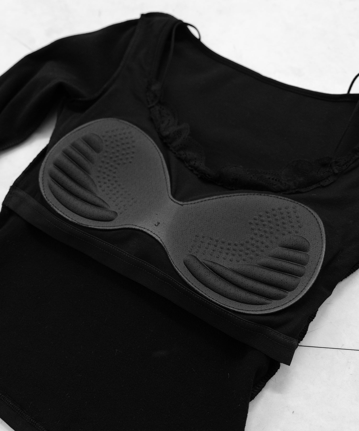 【 カップ付き 】裏起毛レースレイヤードぴちカットソートップス ／ urakimo square neck pichi cutsew tops