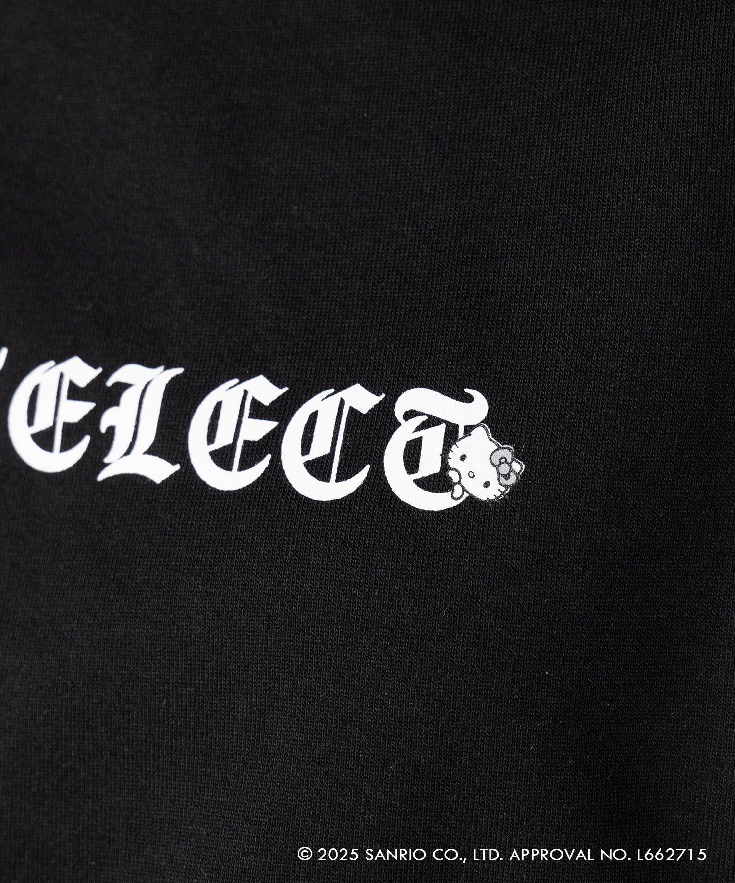 【 HELLO KITTY × me+em select 】ハローキティグランジロゴショートちびTシャツ ／ Hello Kitty grunge logo short chibi T-shirt 【 セットアップ着用可能 】